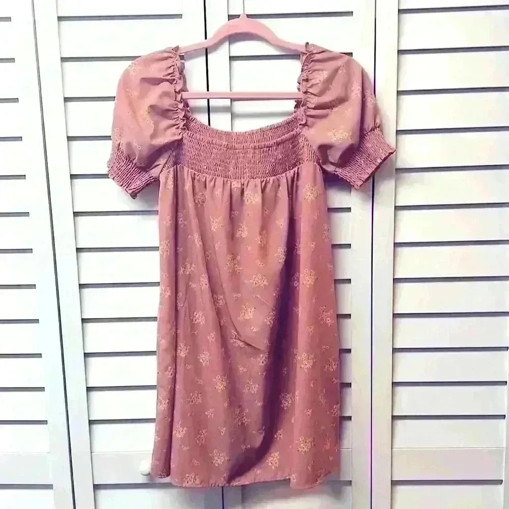 Forever 21 Floral Dress Smocked Neck & Sleeve Details Size Small Dusty Mauve